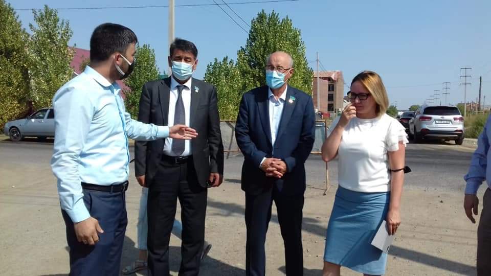 Мәжіліс депутаттары Оралдағы әлеуметтік нысандар құрылысымен танысты