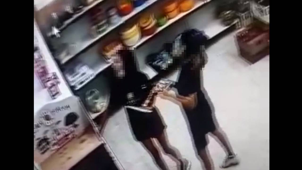 Нұр-Сұлтанда екі студент қыз дүкен тонаған