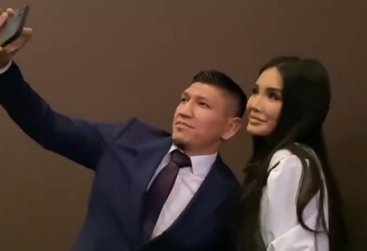 Хамитов влюблён в Байзакову? Боец ММА ответил поклонникам