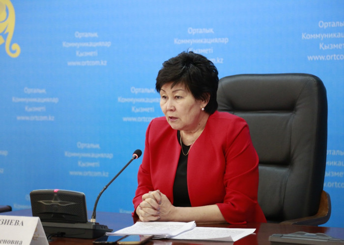 Алаяқтар Денсаулық сақтау басқармасының экс-басшысы атынан ақша бопсалаған