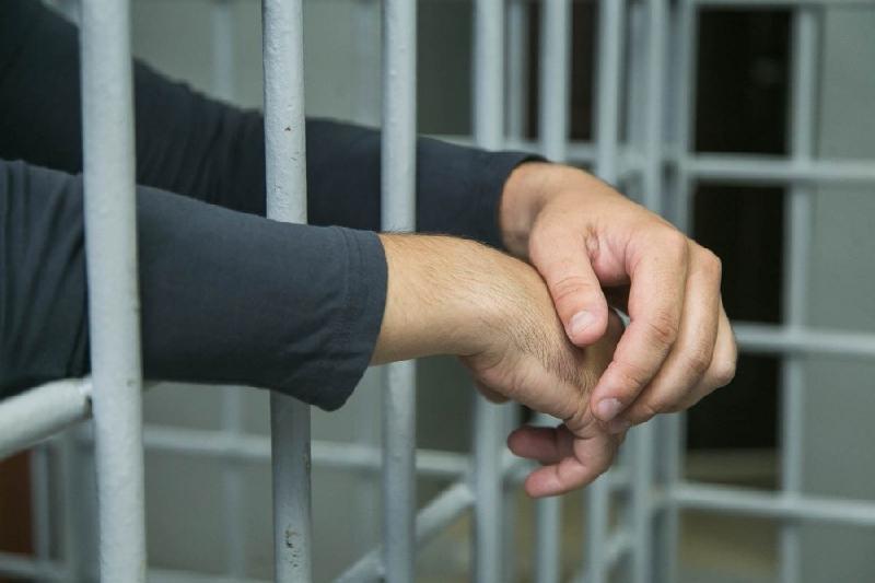 СҚО-дағы айтқанынан қайтпайтын сотталушы ақыры парамен ұсталды