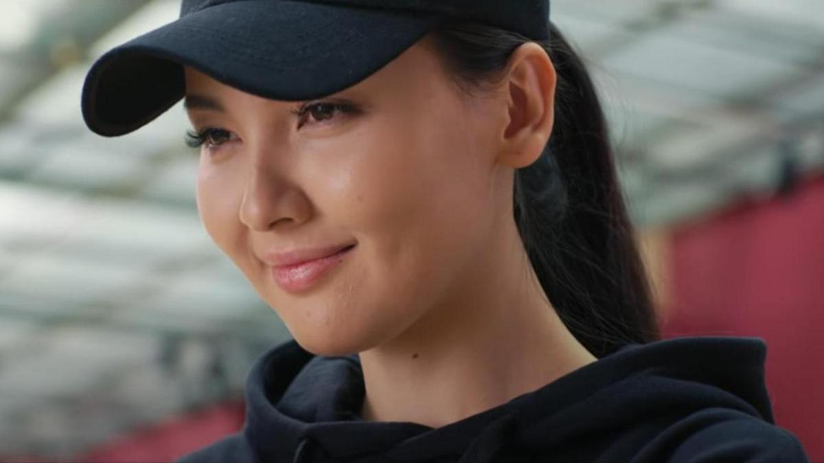 “Есі дұрыс емес" - Айдана Меденова өзіне ерсі сұрақ қойған оқырманына жауап берді