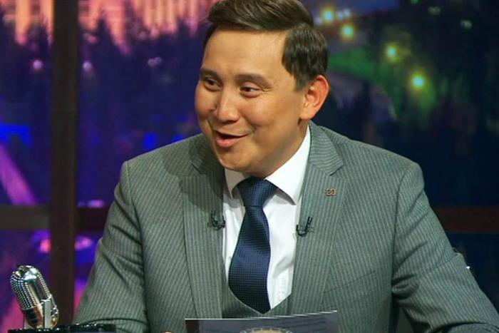 Қайрат Әділгерей: Анджелина Джоли "Құдай қаласа" деп сөйлейтін болады