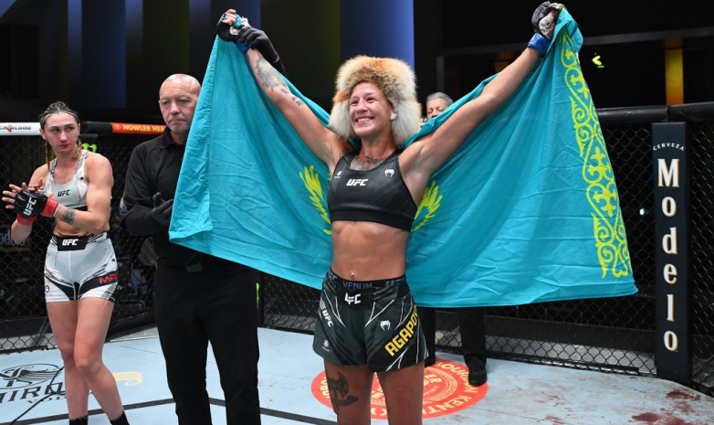 Первая казахстанка в UFC ненадолго отстранилась от тренировок