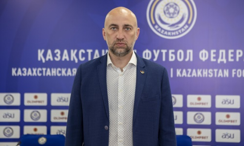 Представлен новый тренер сборной Казахстана по футболу