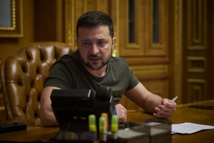 В.Зеленский: соғыстың жыл соңына дейін де аяқталуы ғажап емес...