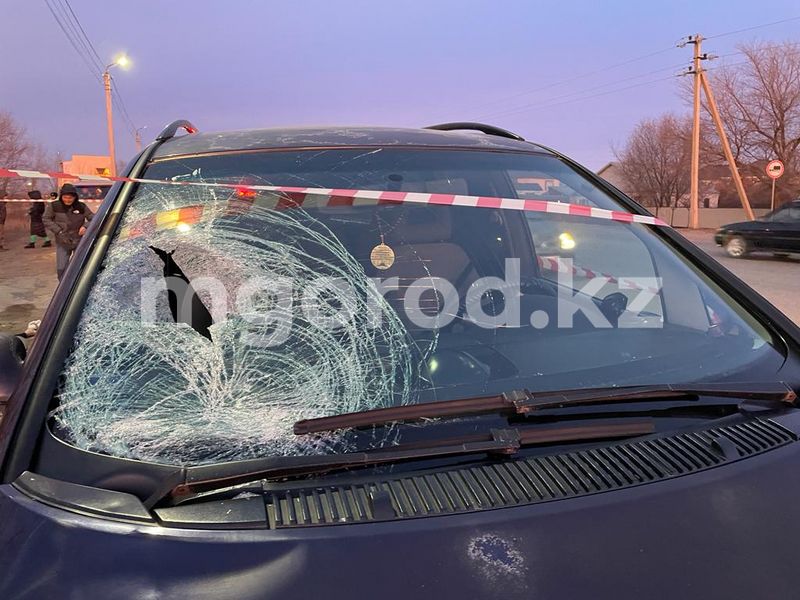 В Уральске автомобиль насмерть сбил женщину