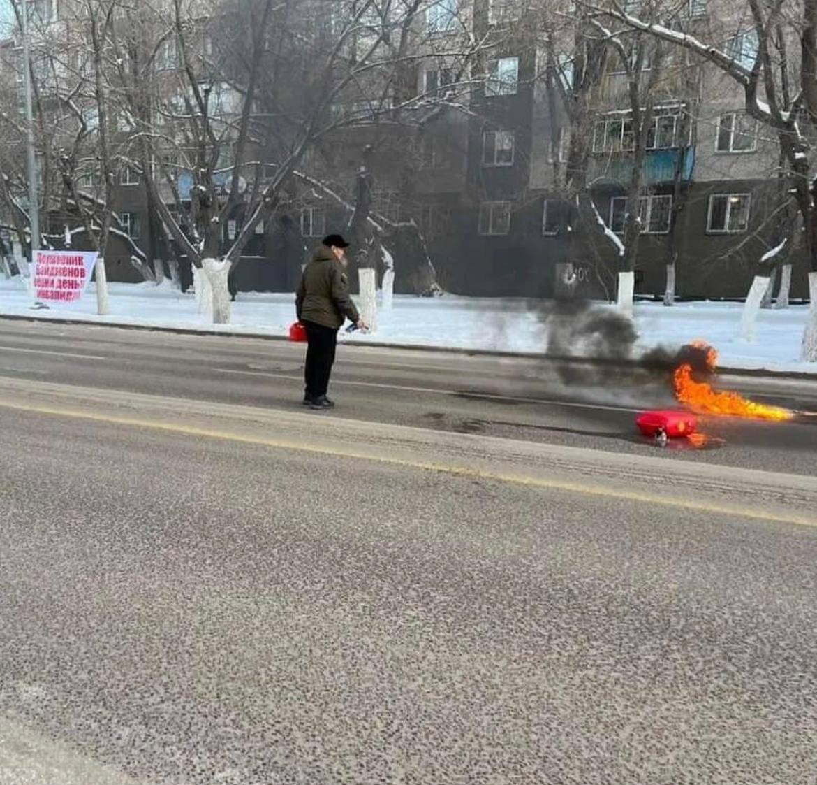 В Караганде предотвратили попытку самоподжога