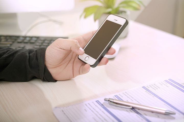 Мужчина установил приложение и потерял 5 миллионов тенге