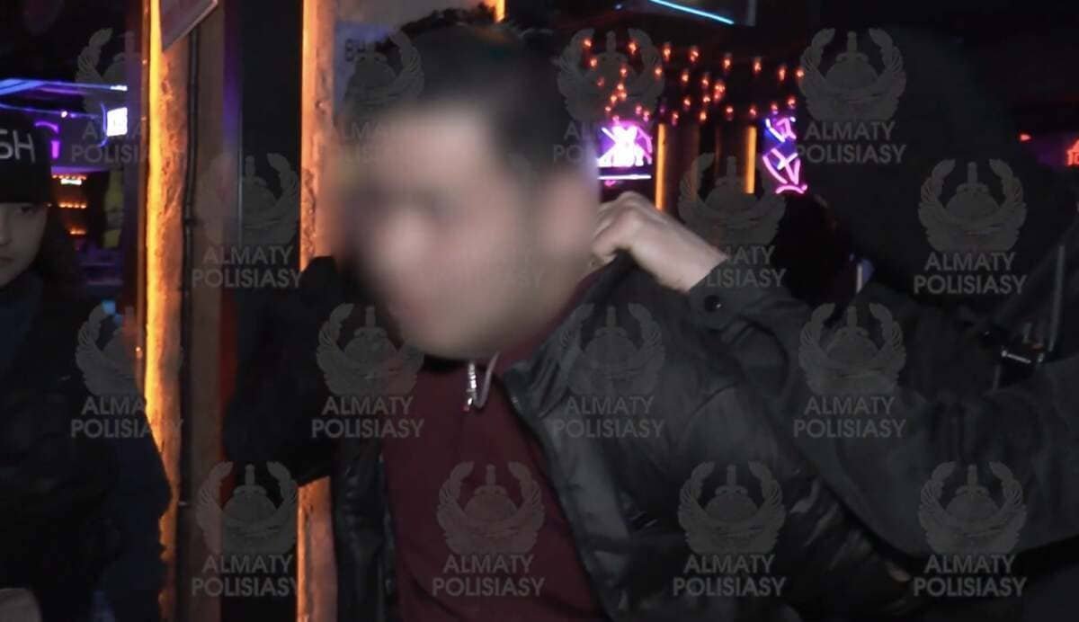 19-летнего блогера приговорили к 10 годам лишения свободы в Алматы
