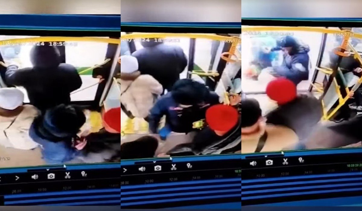 В одном из столичных автобусов пассажир вытолкнул контролера