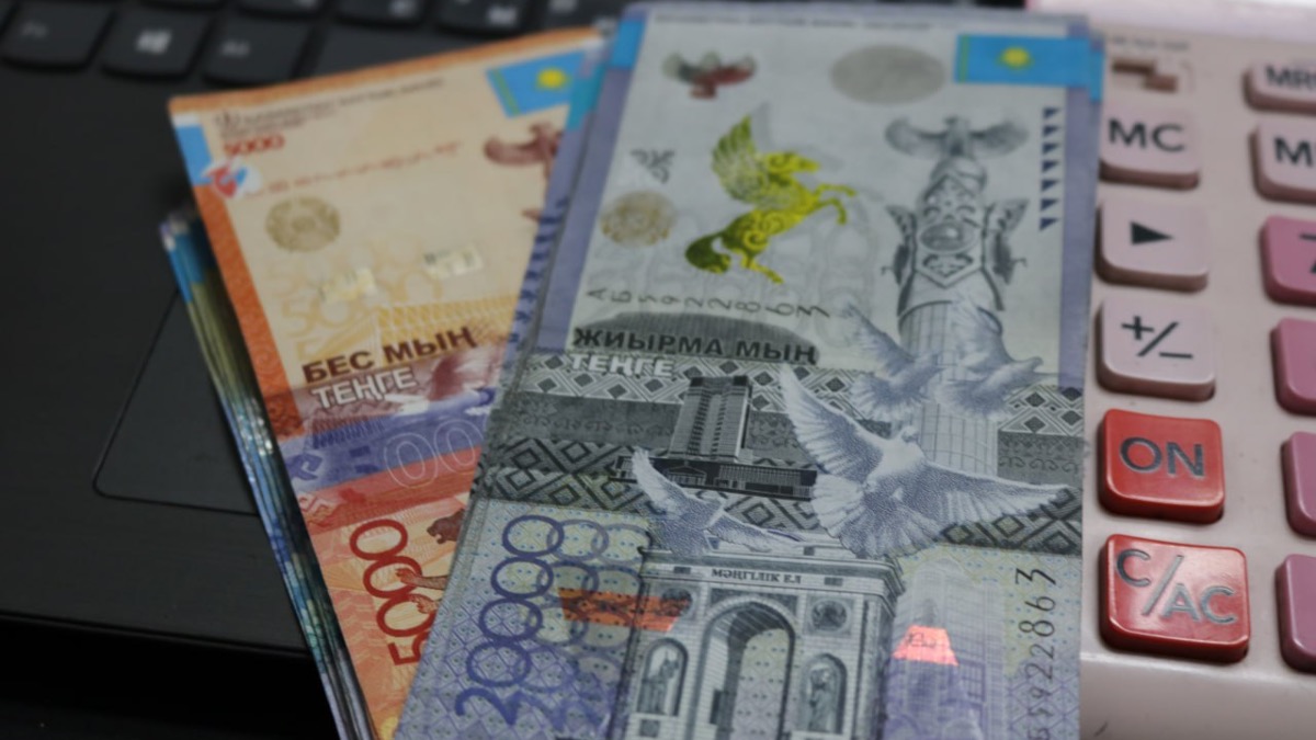 13 млн тенге похитили работницы кафе в области Абай 
