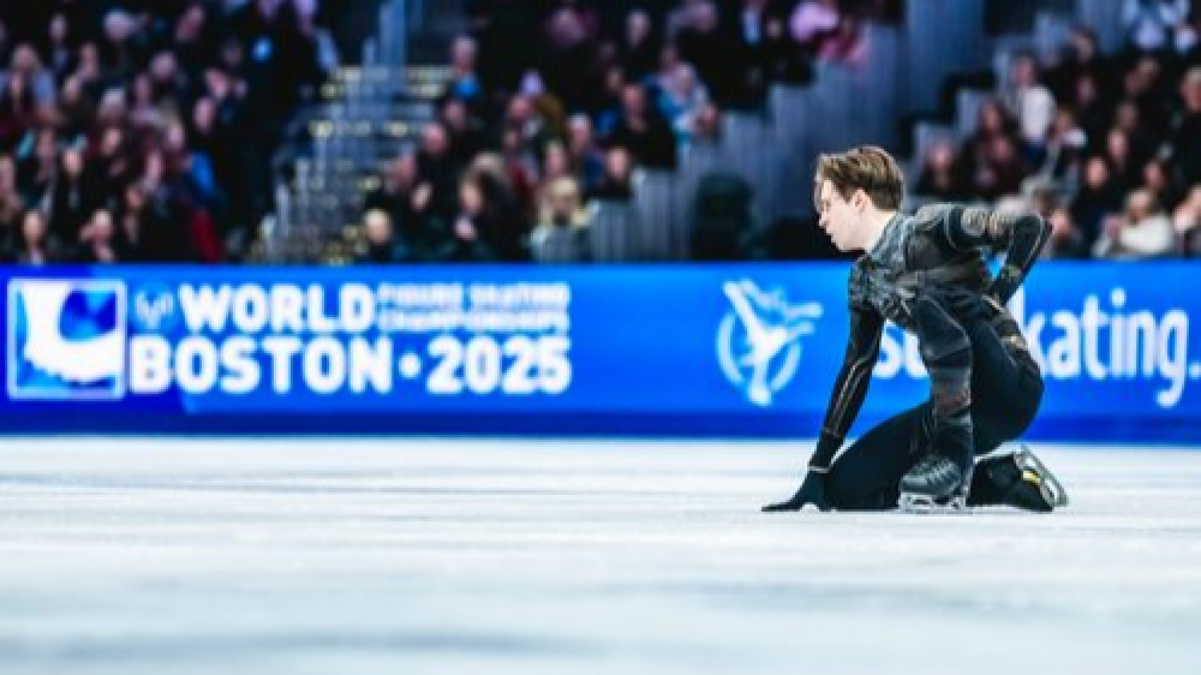 Казахстанский фигурист вызвал восторг на чемпионате мира в США