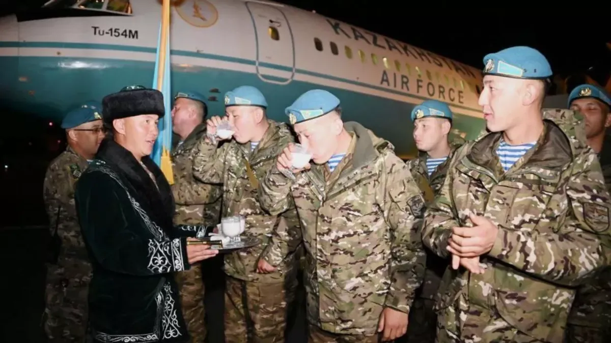 Мәскеудегі парадқа қатысқан қазақстандық әскерилер елге оралды