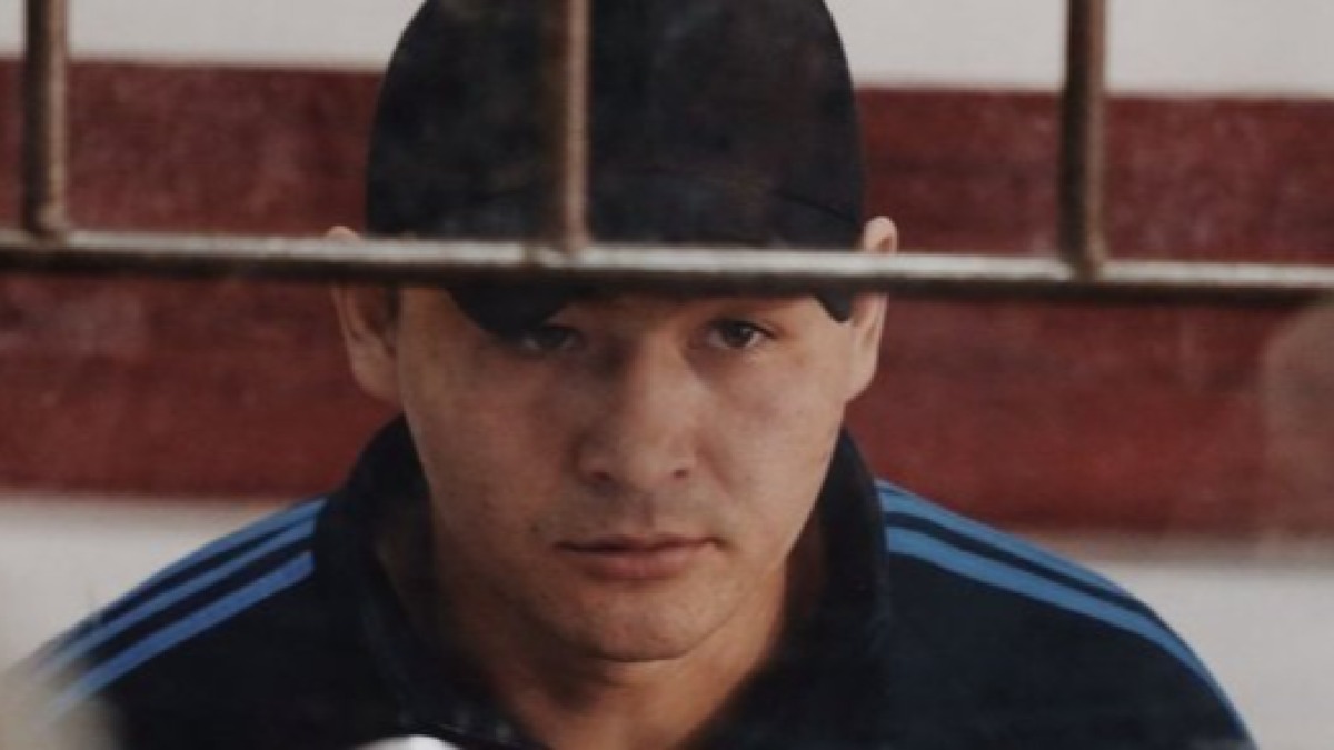 Мұғаліммен қонақ үйде ұсталған 14 жастағы қыз 10 адамды өлтірген танымал қаскөйдің қызы боп шықты