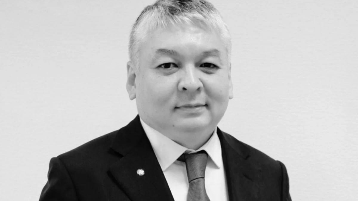 Белгілі журналист Диас Ахметшәріп өмірден өтті