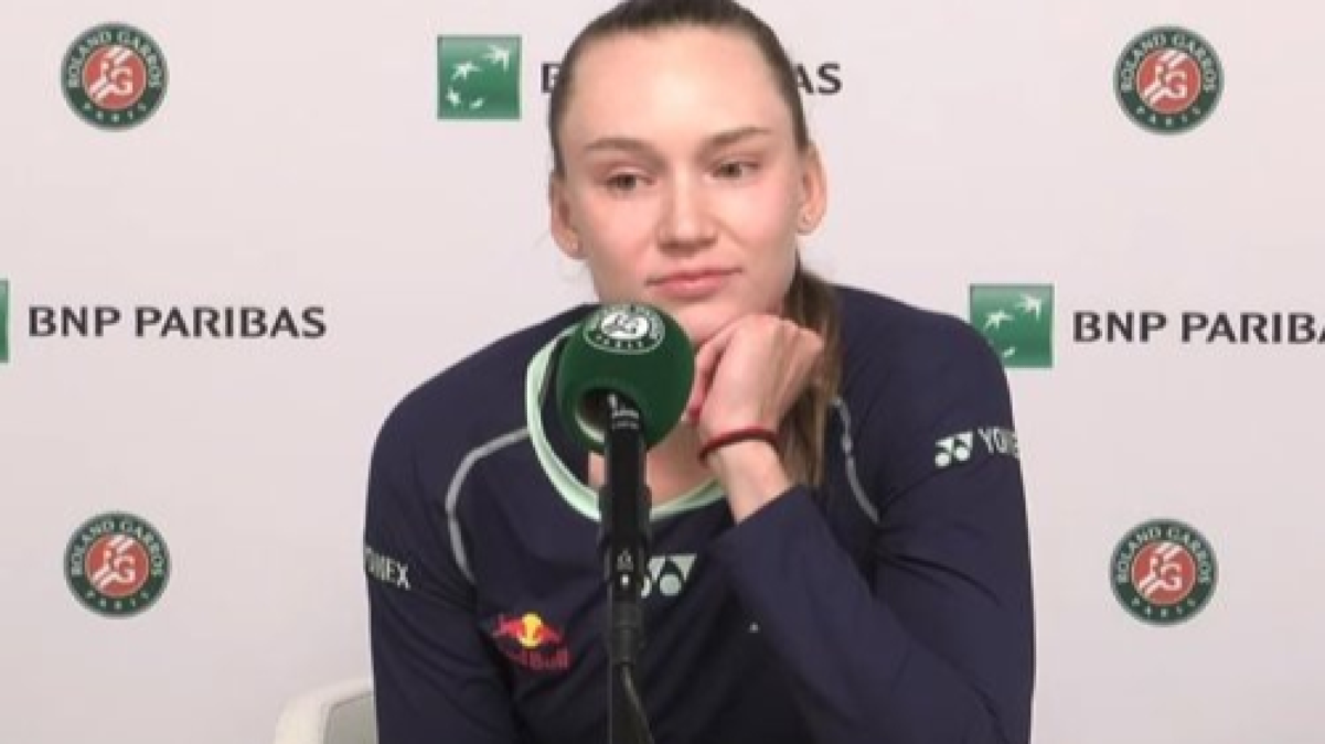 Елена Рыбакина сделала заявление после победы на старте «Ролан Гаррос»