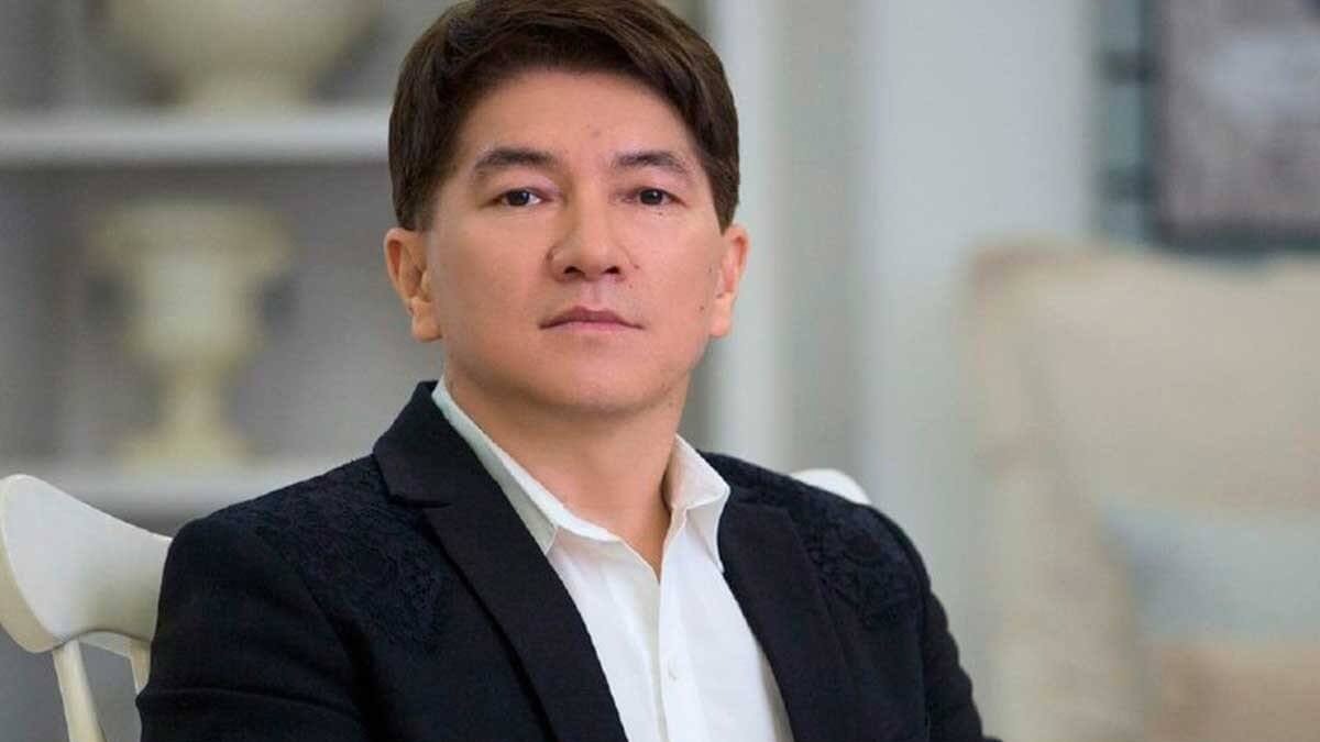 «Бізбен тұрады»: Сәкен Майғазиев болашақ келіні жайлы айтты