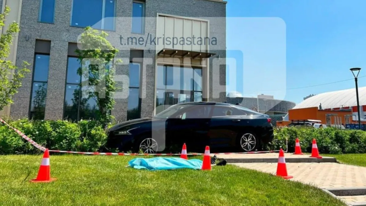 Астанада көлік жүргізушісі рөлде көз жұмды