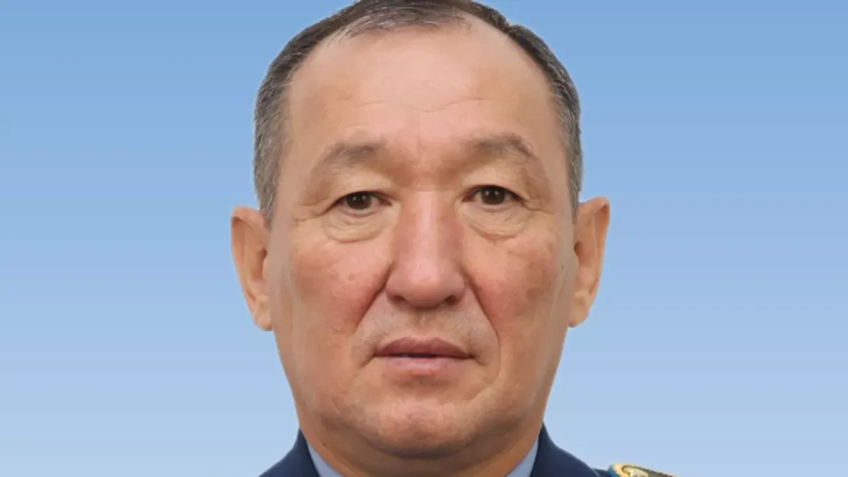 Дәурен Қосанов қорғаныс министрі болып тағайындалды