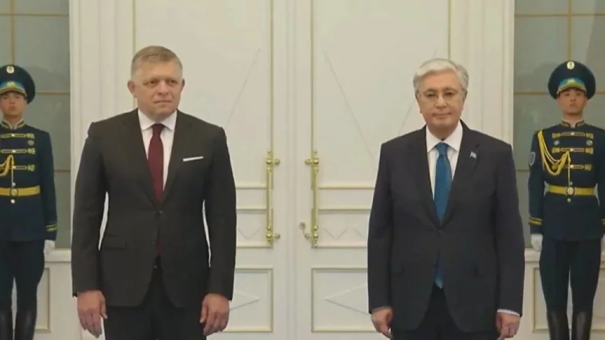 Тоқаев Ақордада Словакия премьер-министрін қарсы алды