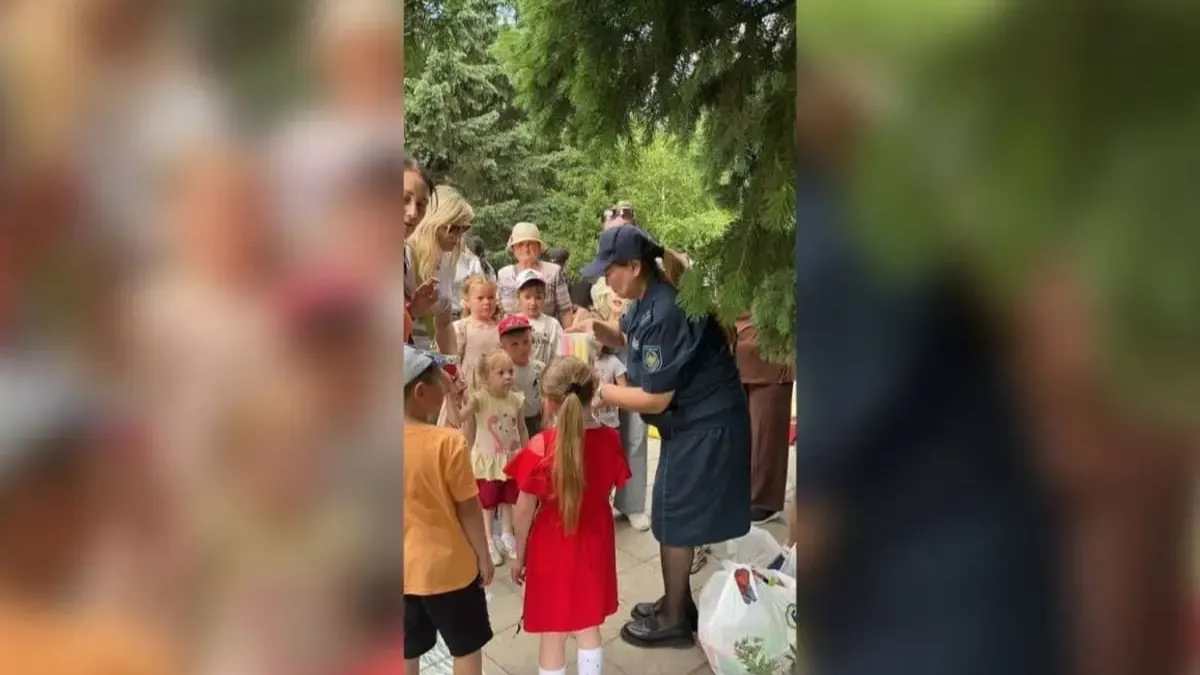 «Бірінің киімін бірі киеді»: ШҚО-да көпбалалы отбасының бір ғана мектеп формасы болған