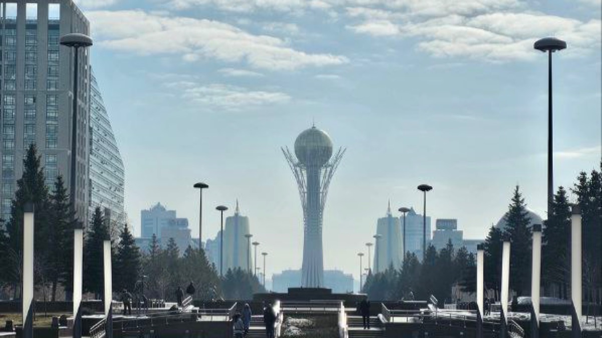 Токаев поздравил казахстанцев с Днем столицы 