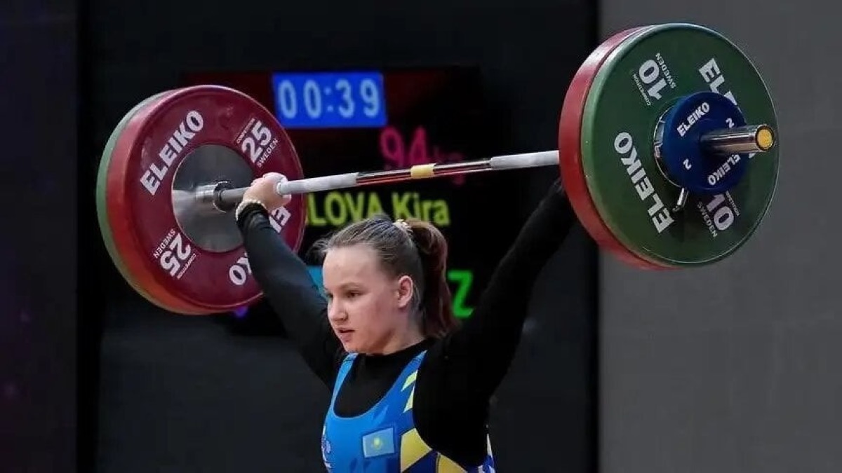 Казахстанка выиграла юношеский чемпионат Азии по тяжелой атлетике 