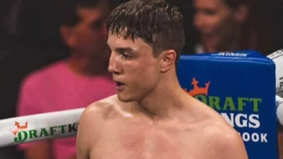 Боксёр из Казахстана с рекордом 10-0 получил соперника на бой в США