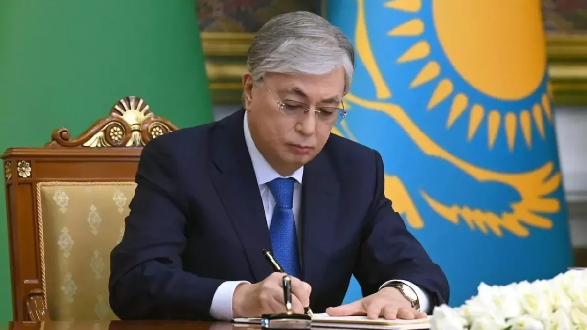 Тоқаев Путинге көңіл айтты