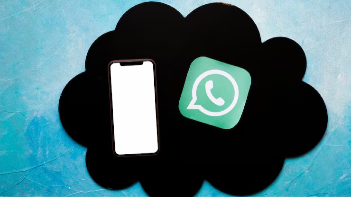 Ущерб около 12 млн тенге: подростки продавали WhatsApp-аккаунты мошенникам в Костанайской области 