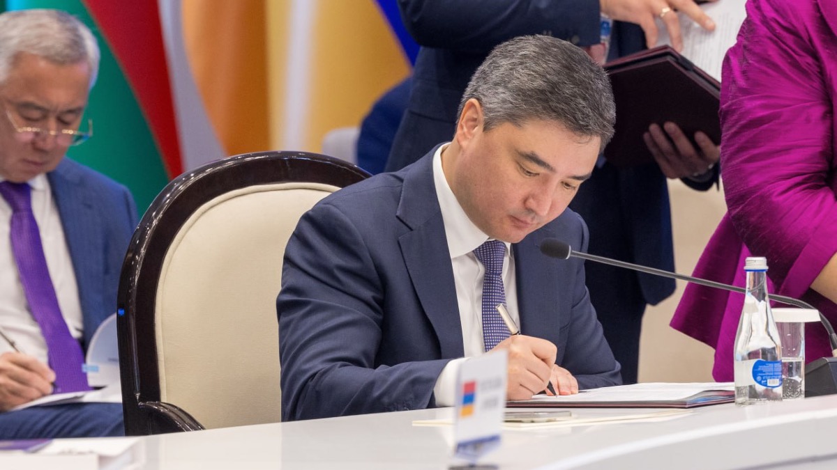 Бектенов принял участие в заседании Евразийского межправительственного совета в расширенном формате