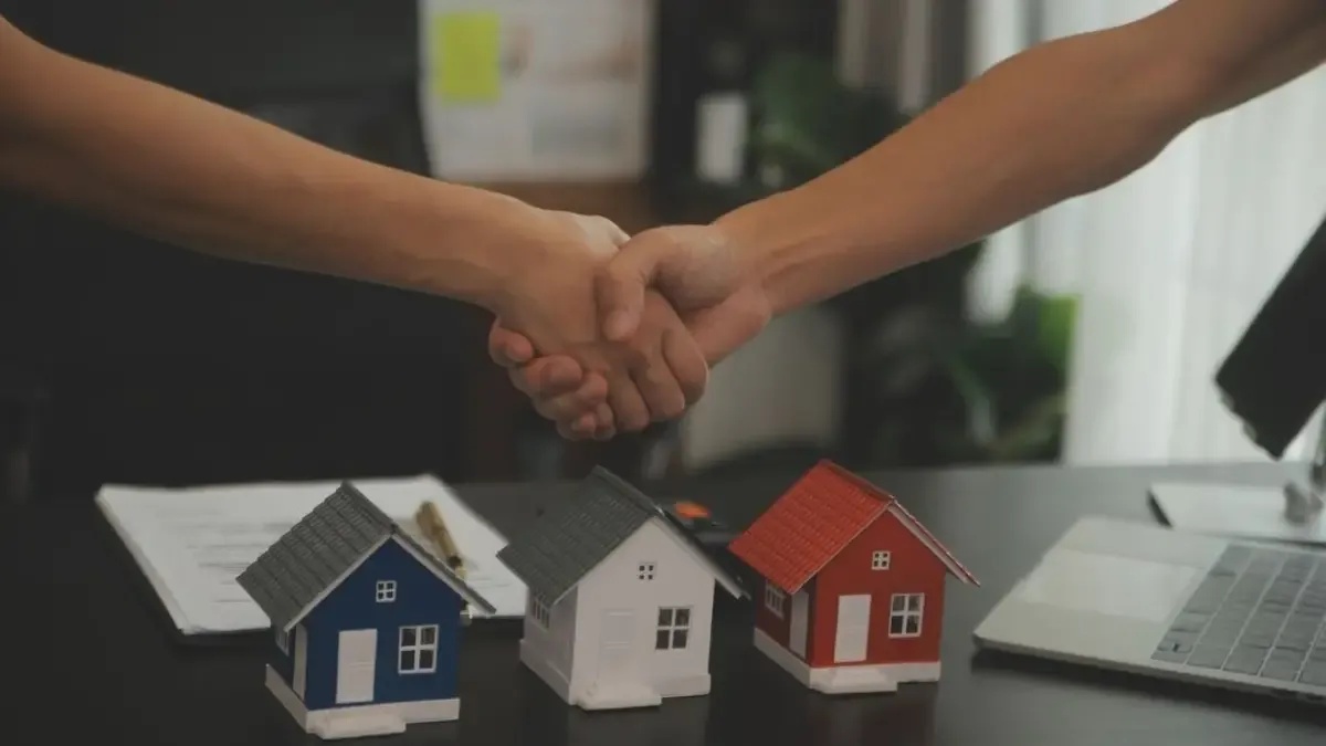 Семейде әпкелі-сіңлілі қыздар анасынан қалған пәтерді бөлісе алмай, сотқа жүгінді