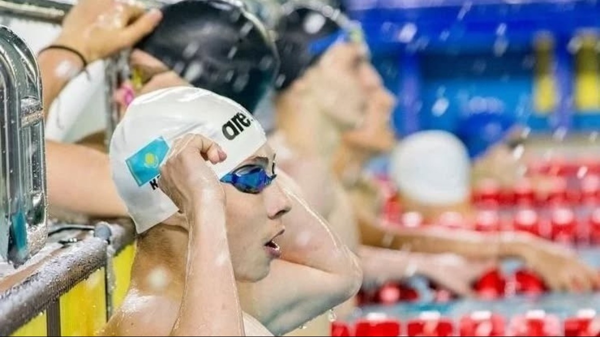 Казахстанские пловцы стартовали на юниорском чемпионате мира