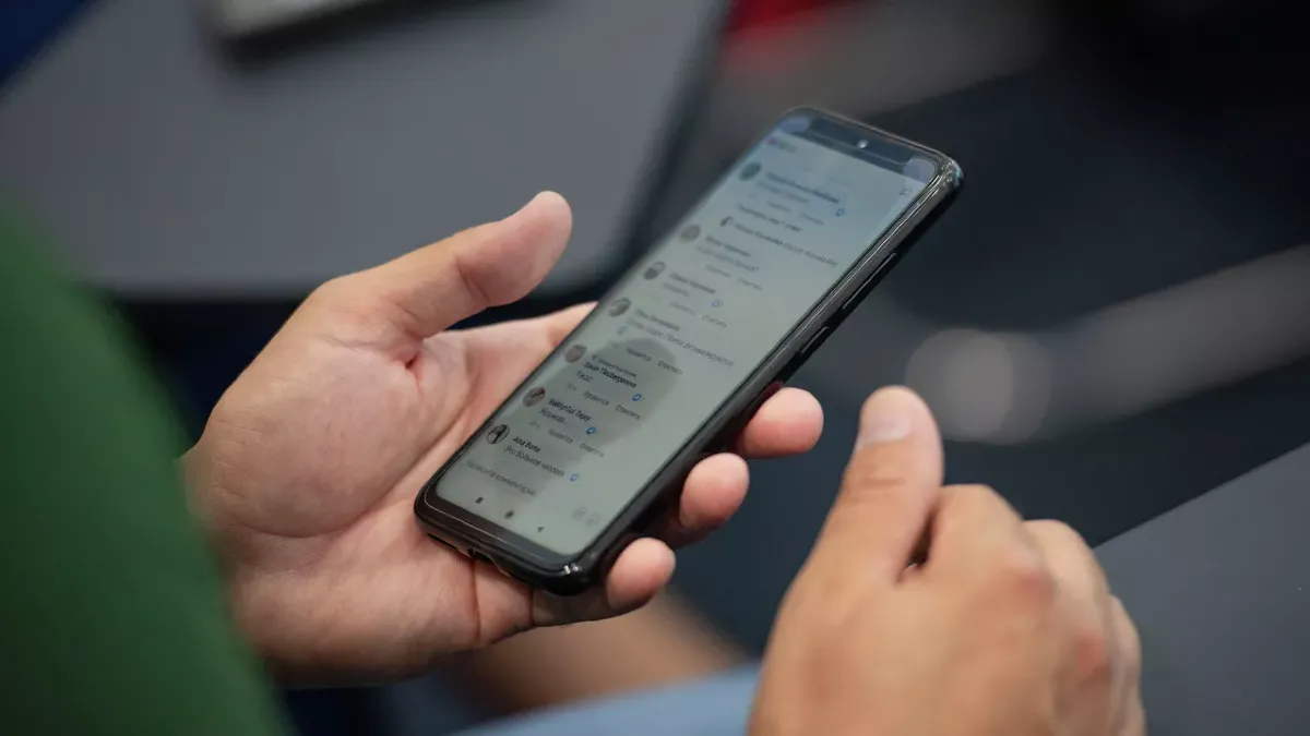 Жұмыссыз адамдарға жұмысқа орналасу мүмкіндігі туралы SMS жолданады