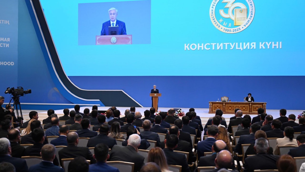 Токаев вручил госнаграды за заслуги в развитии и укреплении порядка