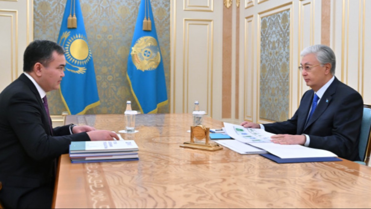 Токаев принял акима Астаны Жениса Касымбека