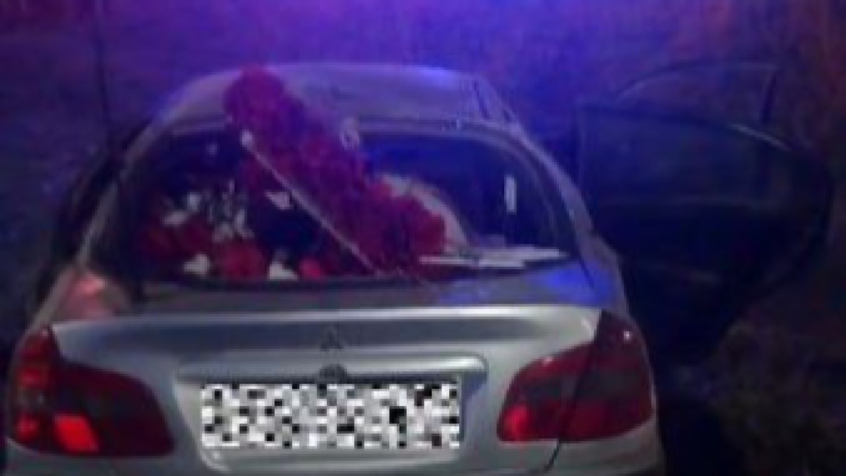 В Актобе несовершеннолетний не справился с управлением и разбился