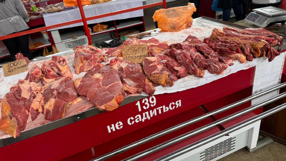 Семейдегі ауыл шаруашылығы жәрмеңкелері: 19,5 тонна сиыр еті мен мыңдаған килограмм көкөніс төмен бағамен сатылды