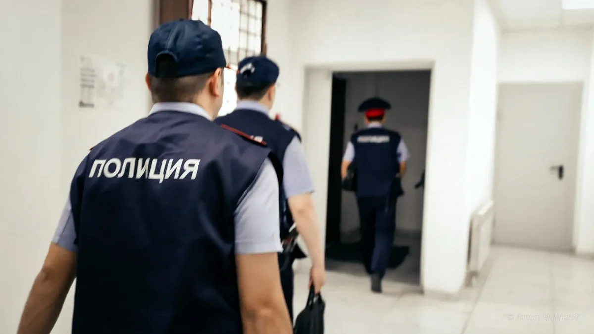 Атырауда 9 жасар баланы соққыға жыққан ер адам ұсталды