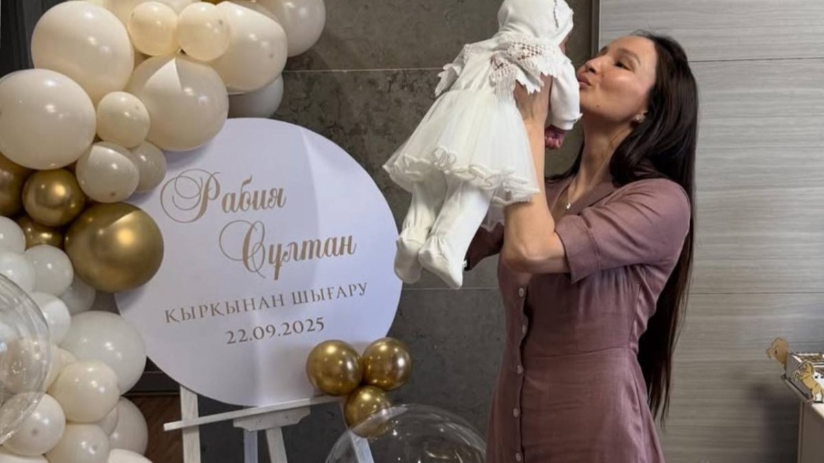 «Қайсар қыз болып өссе деген тілегім бар»: Жұлдыз Әбдікәрімова бесінші сәбиінің есімін жариялады