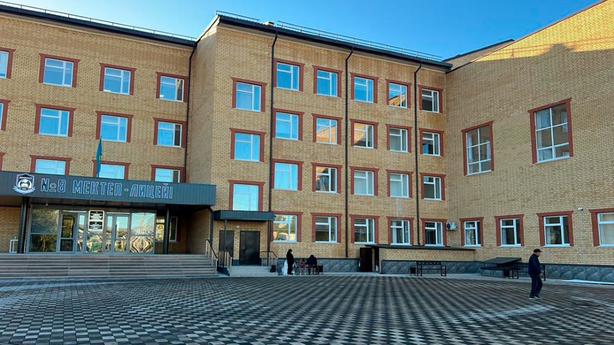 В Уральске на месте аварийного здания открыли новый лицей за 2,8 млрд тенге