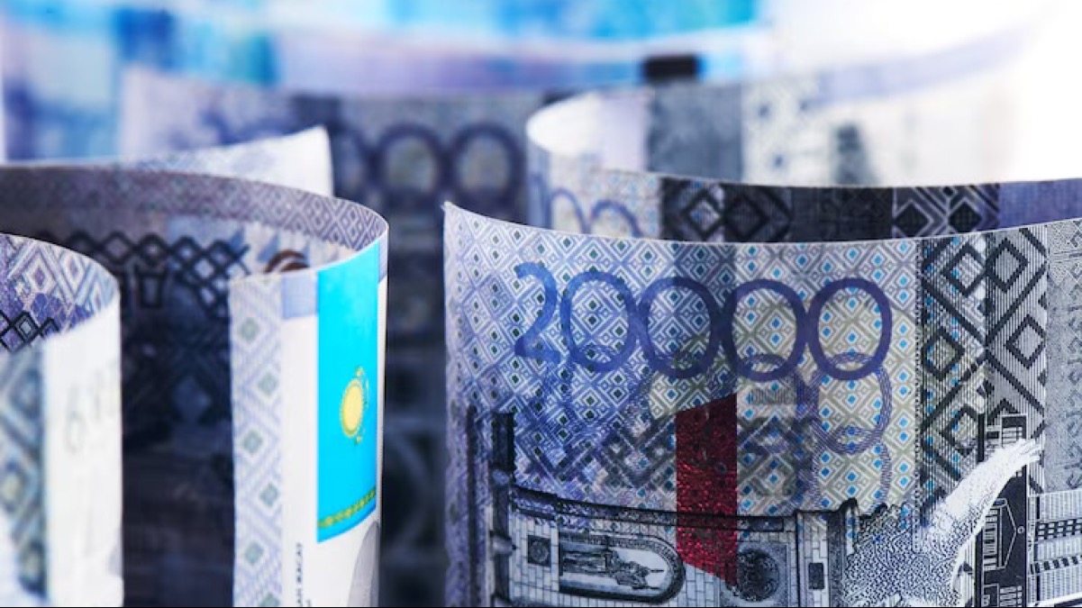 Жители ВКО отдали 41 млн тенге мошеннику 