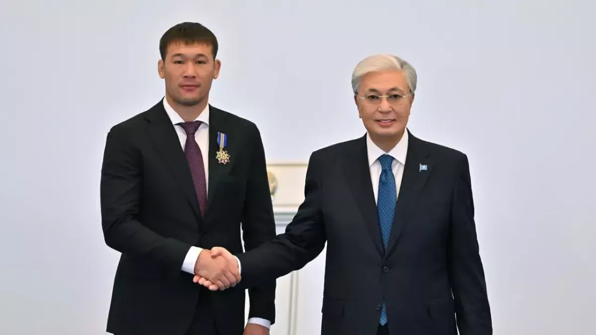 Шавкат Рахмонов ІІ дәрежелі "Барыс" орденімен марапатталады