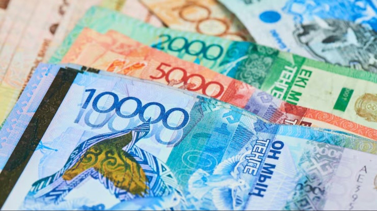 Экс-учительницу задержали за мошенничество на 1 млн тенге в Павлодаре