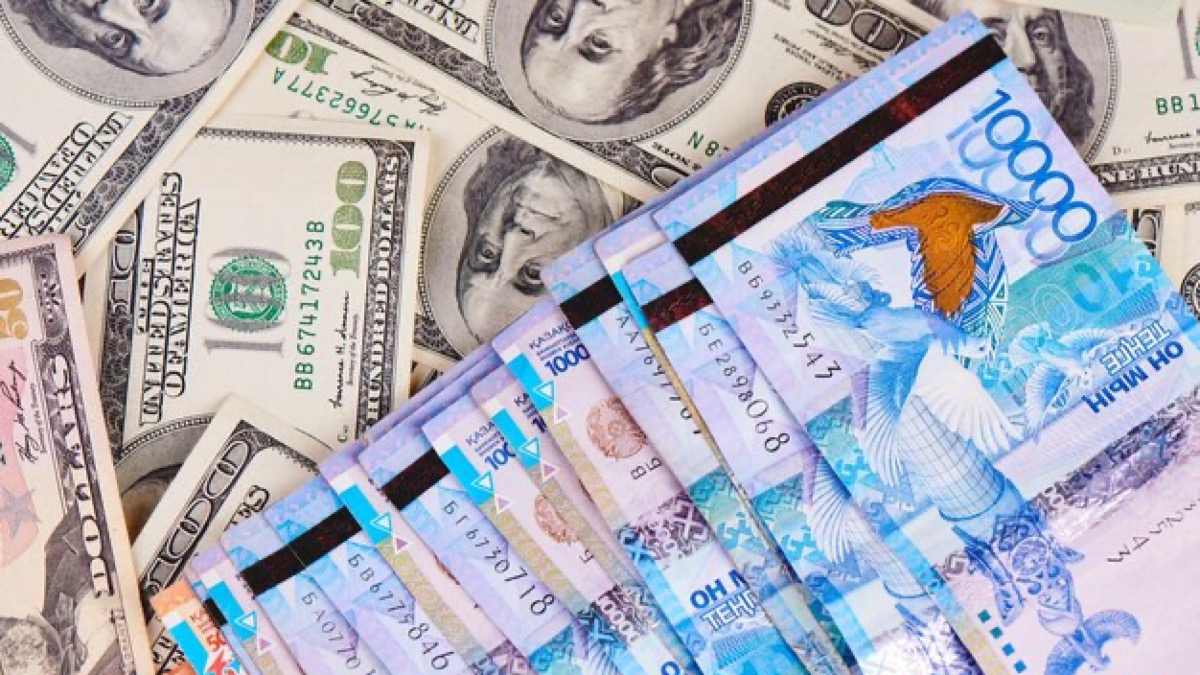 Доллар еще немного вырос