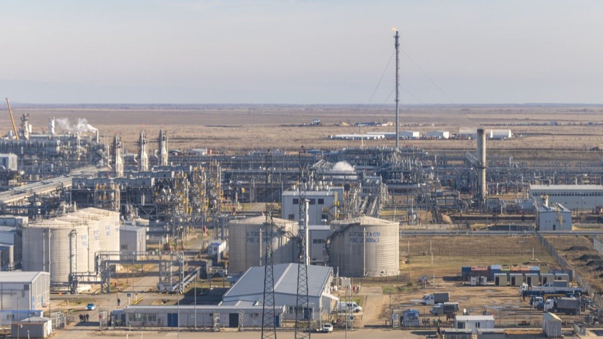 Бектенов ознакомился с развитием нефтегазовой отрасли в ЗКО