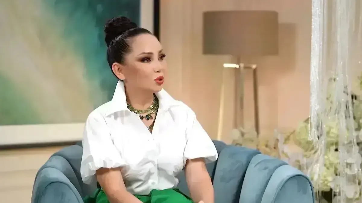 «Ештеңе керек емес деді»: Баян Алагөзова Мақпал Жүнісовамен не туралы сөйлескенін айтты