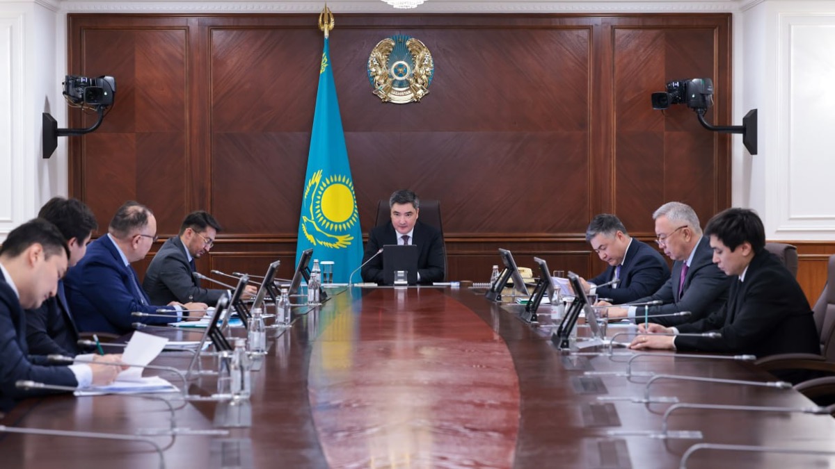 Бектенов утвердил стратегию цифровой трансформации экономики