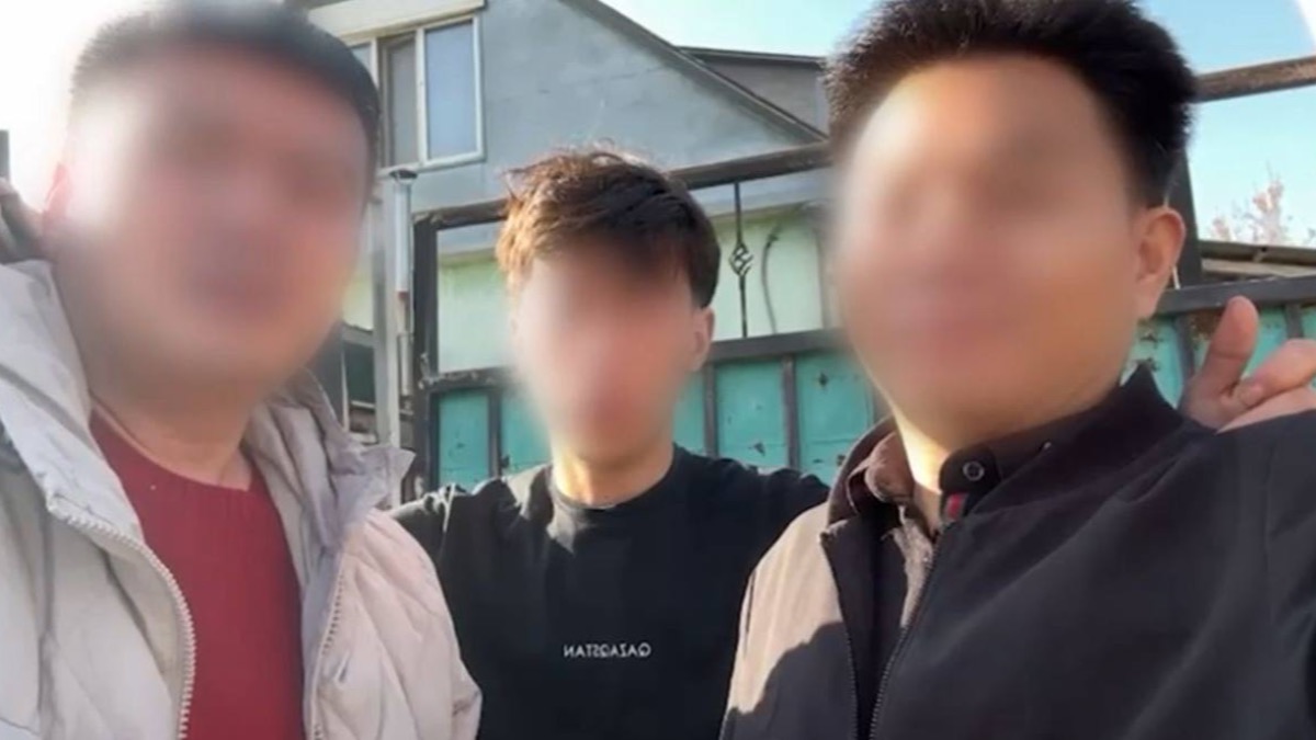 В Алматы задержали лже-полицейских, вымогавших деньги у иностранцев